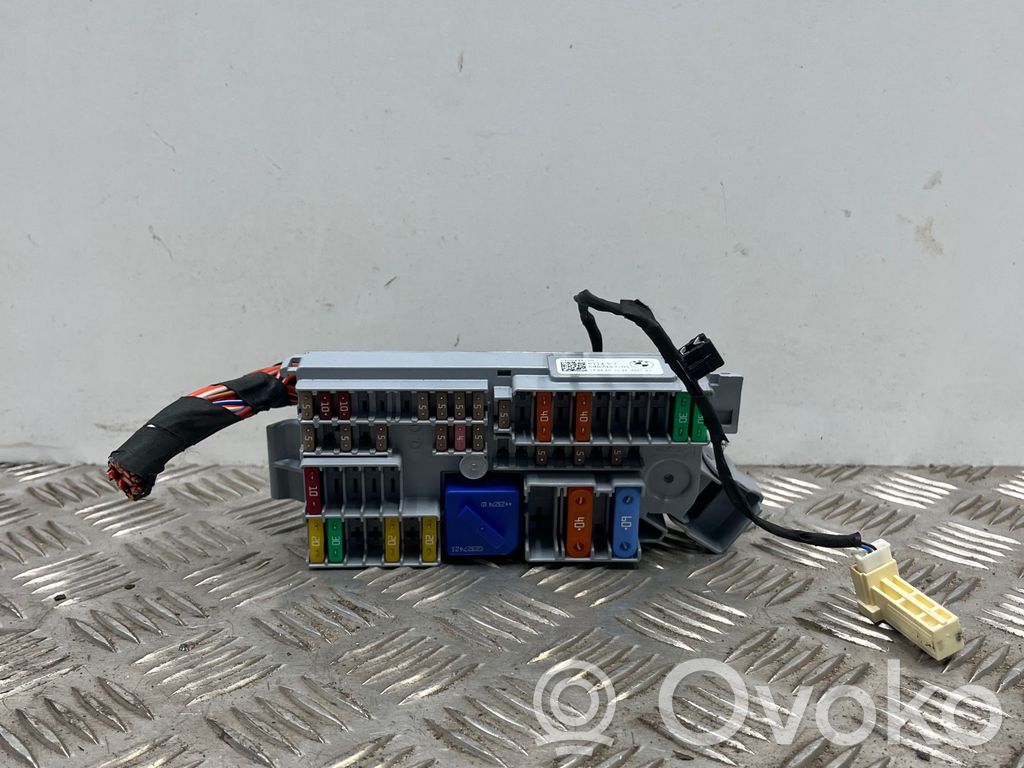 BMW X5 G05 Fuse module 