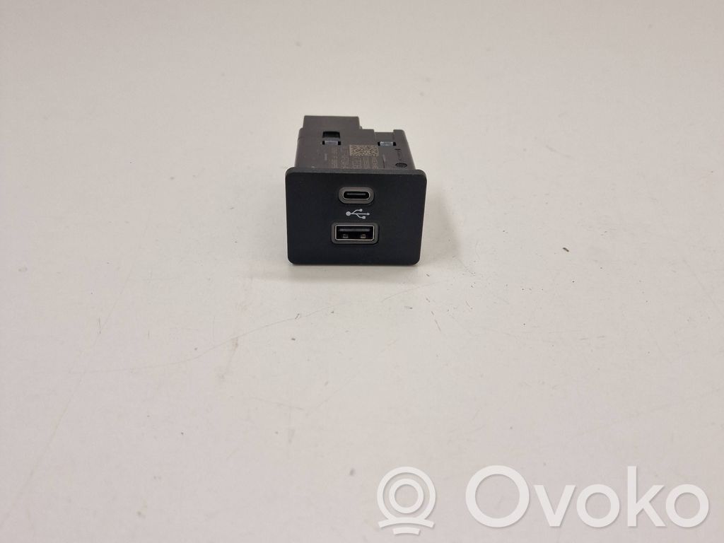 Ford Mustang Mach-E USB socket connector 