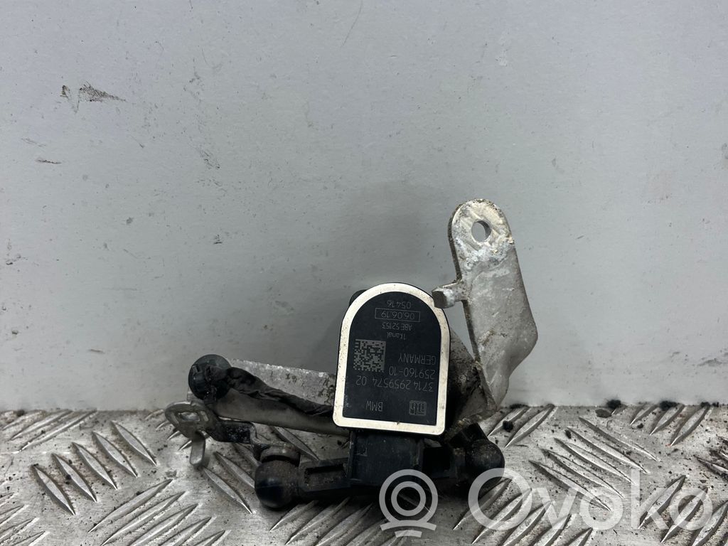 BMW 7 G11 G12 Czujnik poziomowania tylnego zawieszenia pneumatycznego 