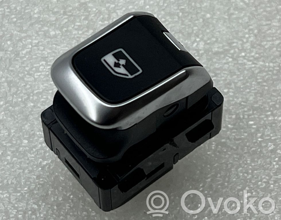 Audi Q2 - Electric window control switch 