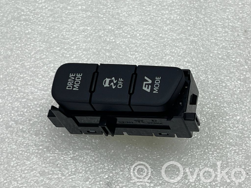 Toyota Yaris Cross Interruptor de control multifunción 