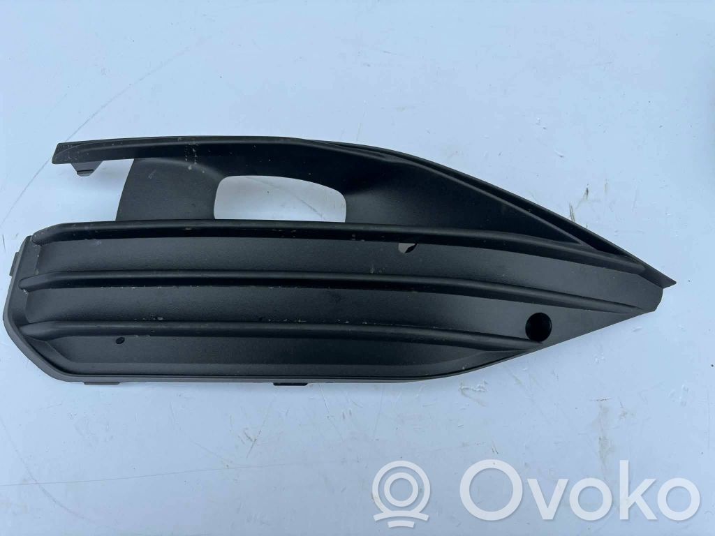 Seat Leon IV Rejilla inferior del parachoques delantero 