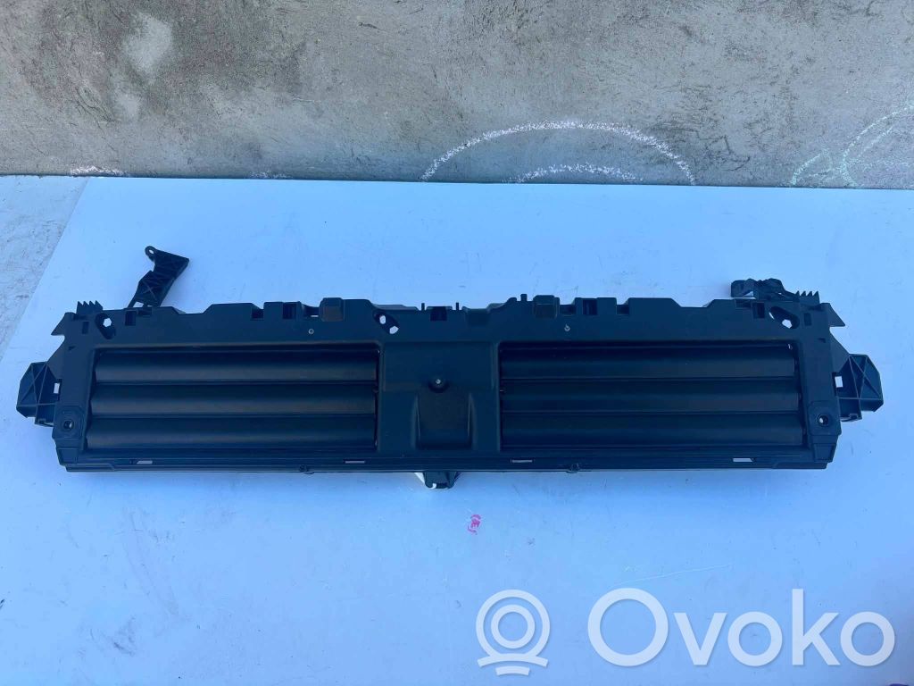 Audi A4 S4 B9 8W Gaisa plūsmas novirzītājs (-i) 