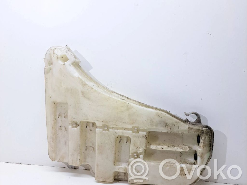 BMW 5 F10 F11 Zbiornik płynu do spryskiwaczy szyby przedniej / czołowej 