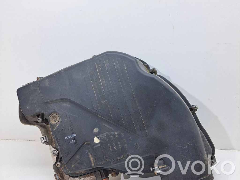 BMW 5 F10 F11 Air filter box 