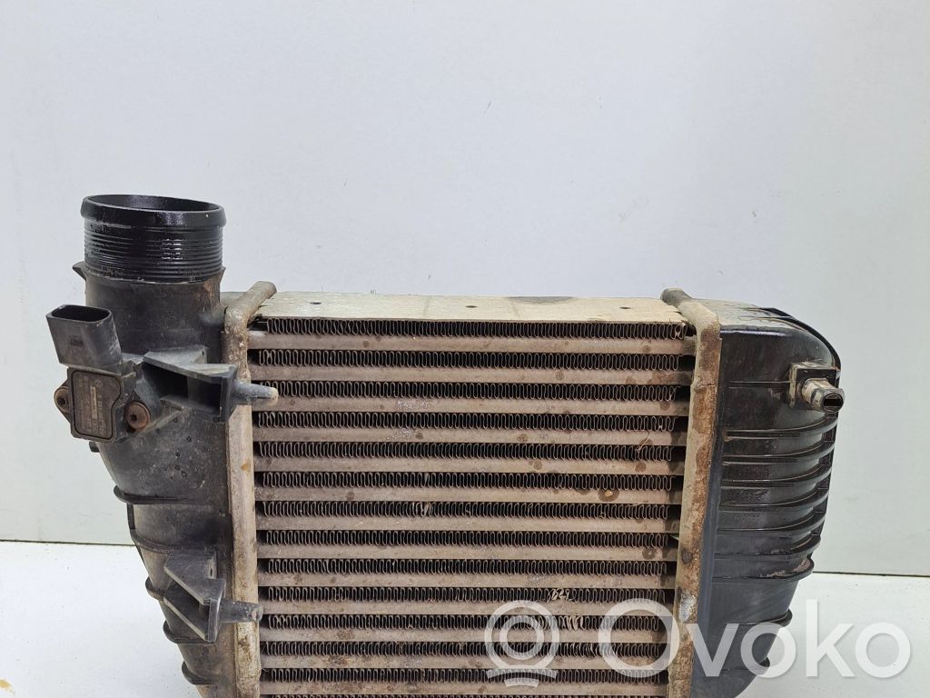 Audi A6 S6 C6 4F Interkūlerio radiatorius 