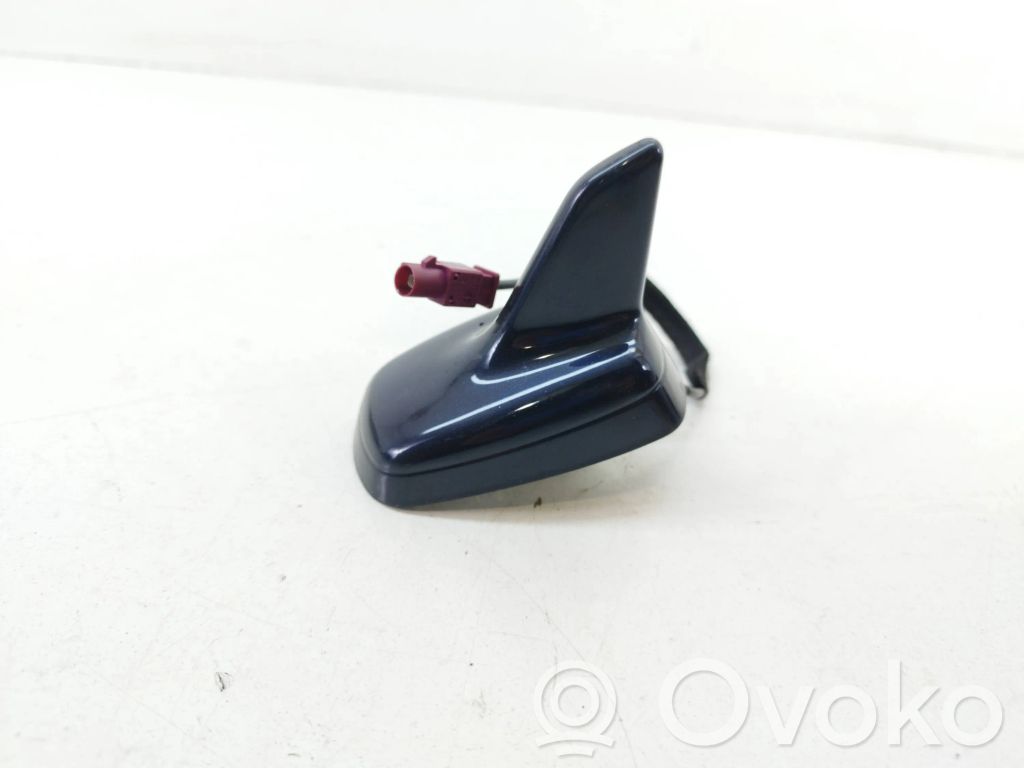 Audi A4 S4 B8 8K GPS-pystyantenni 
