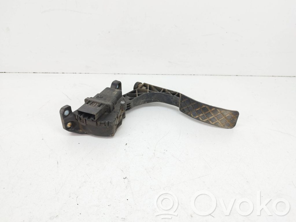 Audi A6 S6 C6 4F Accelerator throttle pedal 