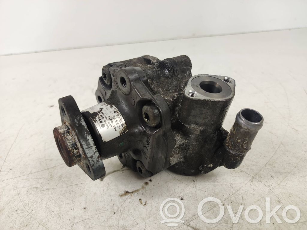 Audi A4 S4 B8 8K Ohjaustehostimen pumppu 