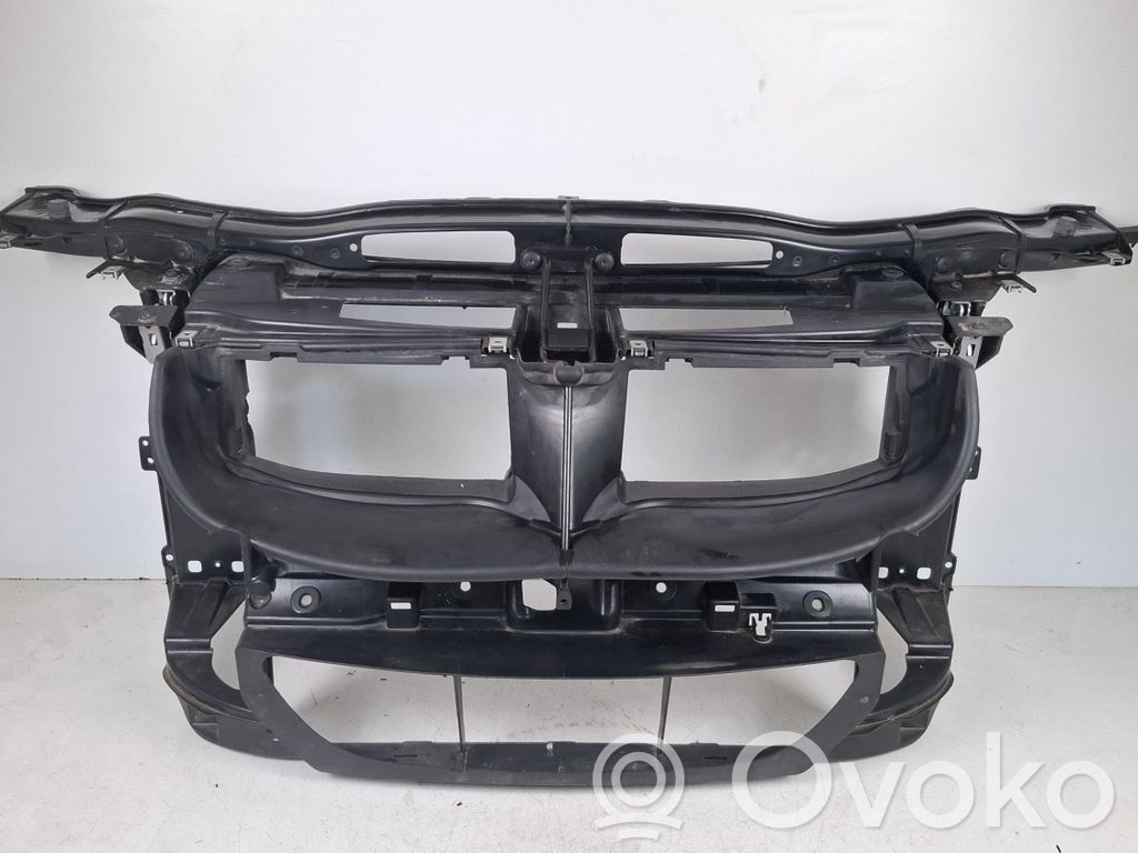 BMW 3 E90 E91 Radiatoru panelis 