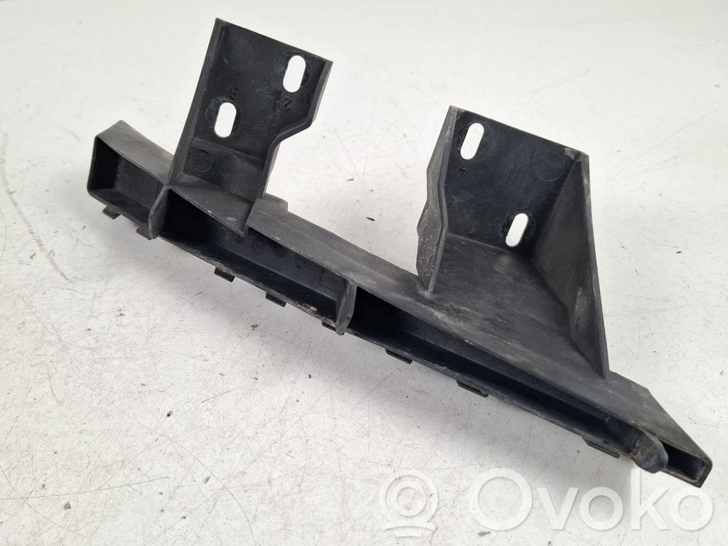 Audi Q7 4L Front bumper mounting bracket 