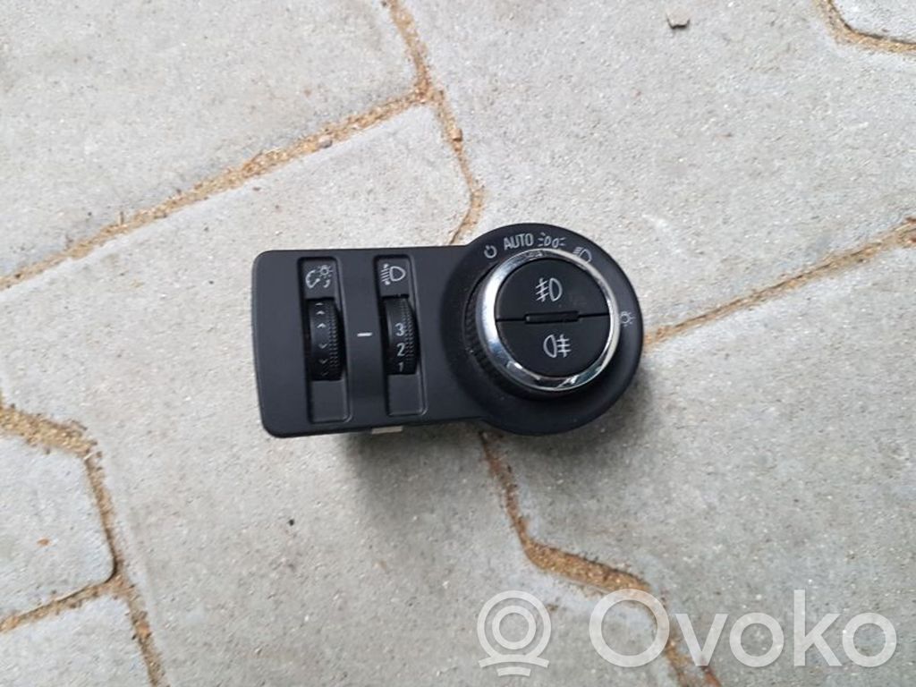 Opel Insignia A Interruptor de luz 