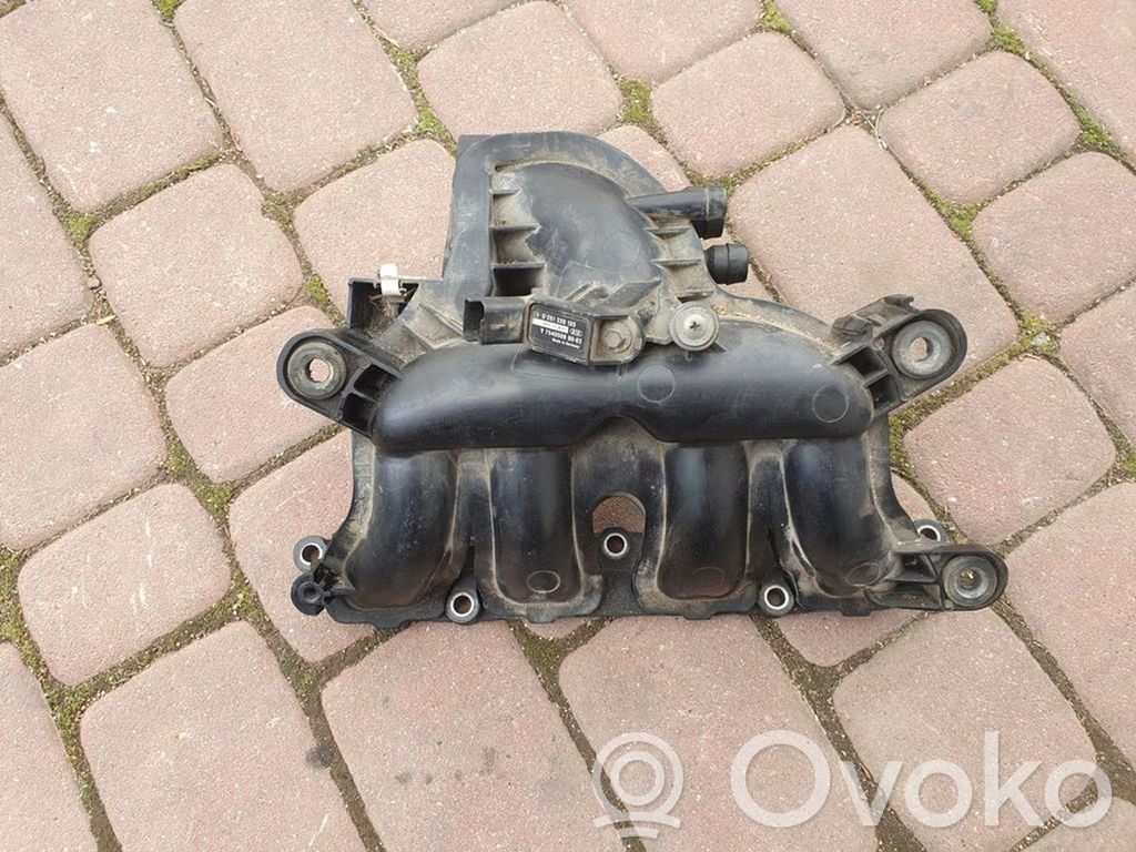 Peugeot 207 Ansaugbrücke Ansaugkrümmer 