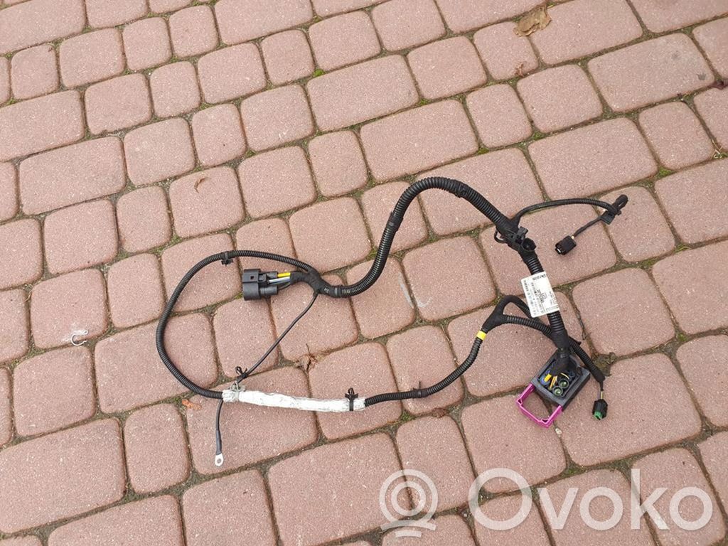 Opel Zafira C Euro pieslēguma magnetolos 