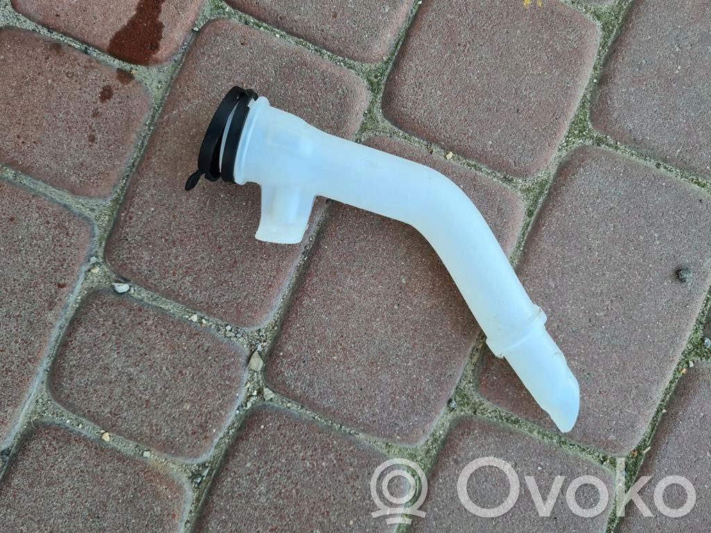 Opel Insignia B Rurka wlewu płynu do spryskiwaczy szyb 