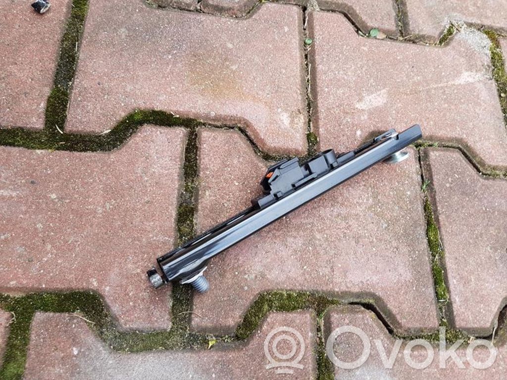 Renault Master III Seat belt adjustment rail 