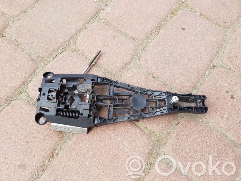 Opel Insignia A Klamka zewnętrzna drzwi przednich 