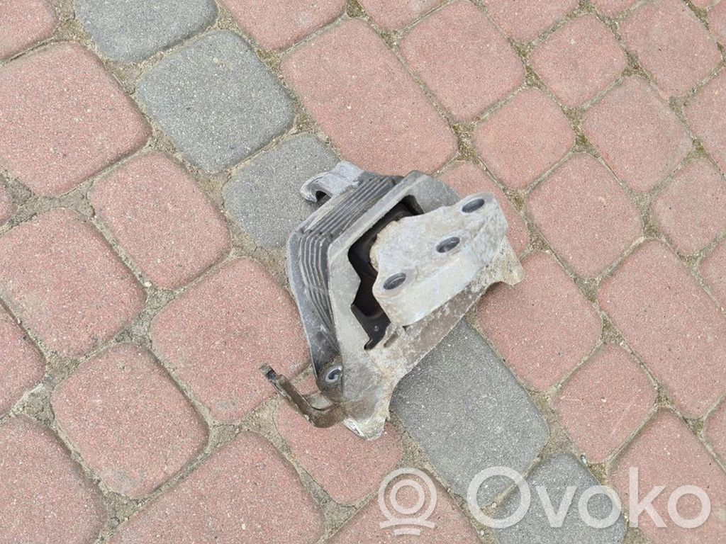 Engine mount bracket   13347455,41TYS