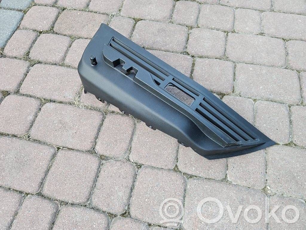 Opel Astra L Otros repuestos del interior 