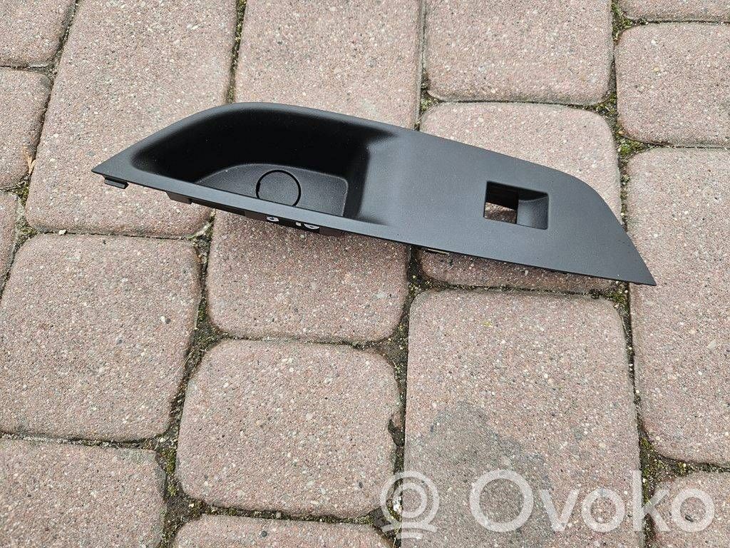 Opel Astra L Electric window control switch 