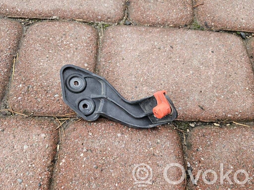 Opel Corsa E Rear bumper mounting bracket 