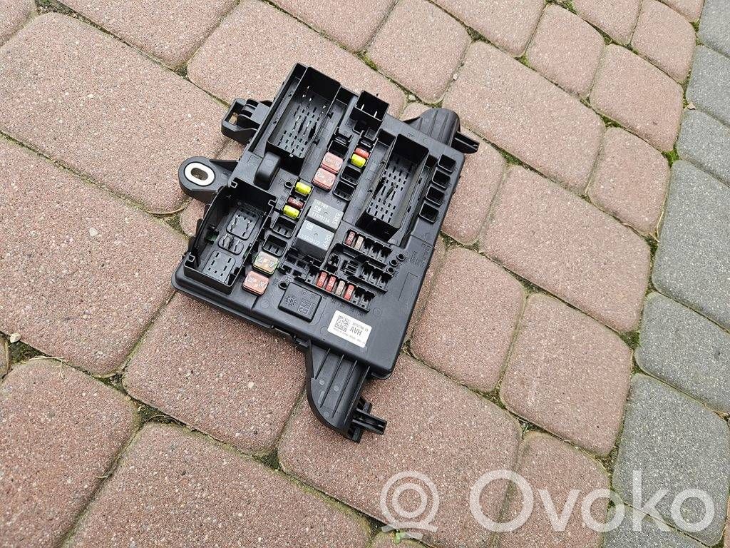 Opel Insignia A Fuse module 