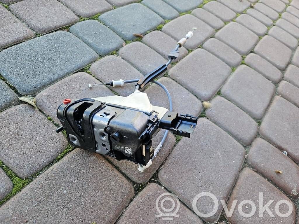 Opel Corsa F Takaoven lukko 
