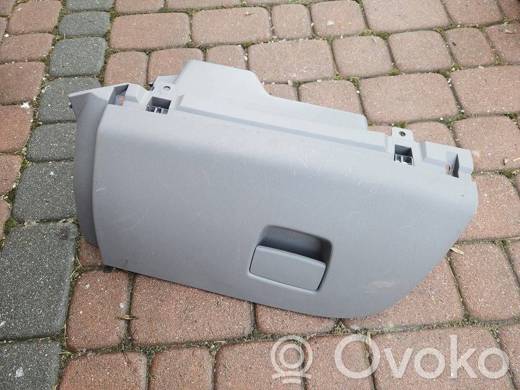 Opel Corsa E Daiktadėžė 