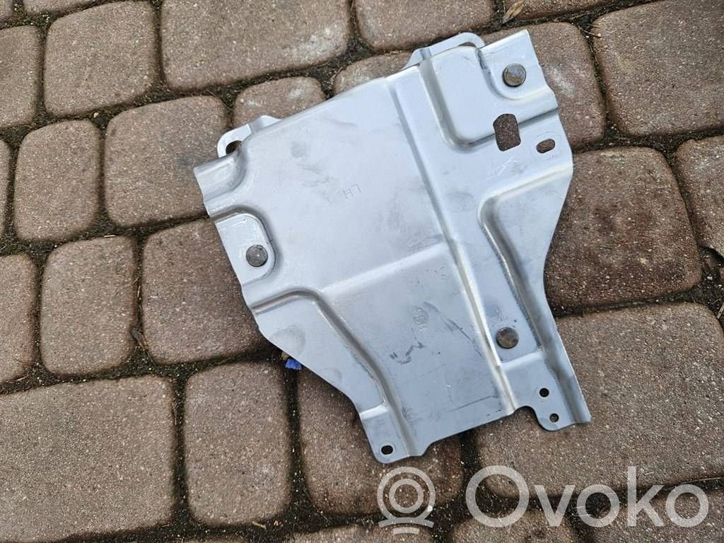 Toyota Highlander XU70 Wspornik / Mocowanie świateł przeciwmgielnych 