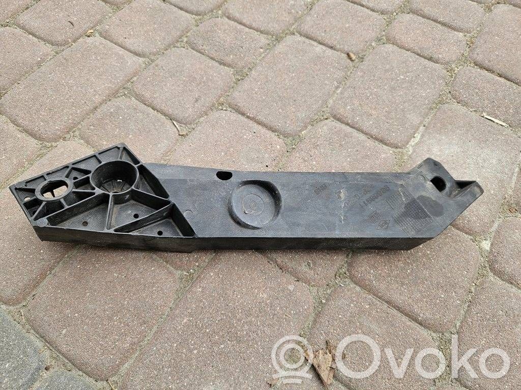 Opel Vivaro Priekšējā luktura turētājs 