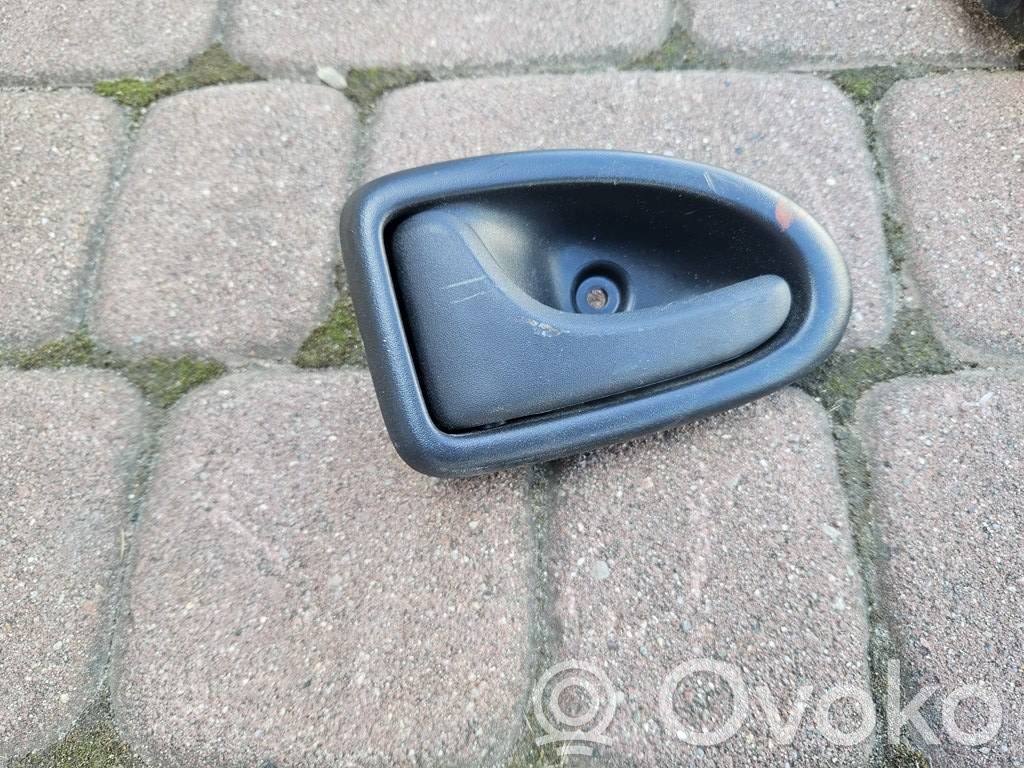 Opel Vivaro Galinė atidarymo rankenėlė vidinė 
