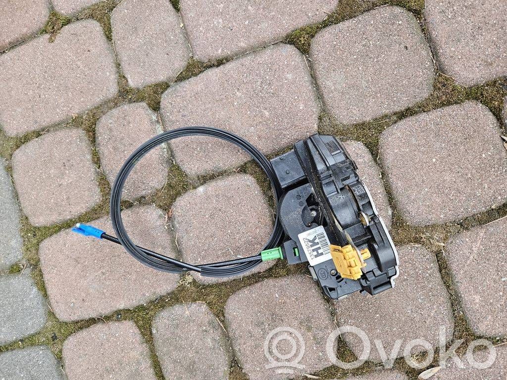 Opel Adam Priekšpusē slēdzene 