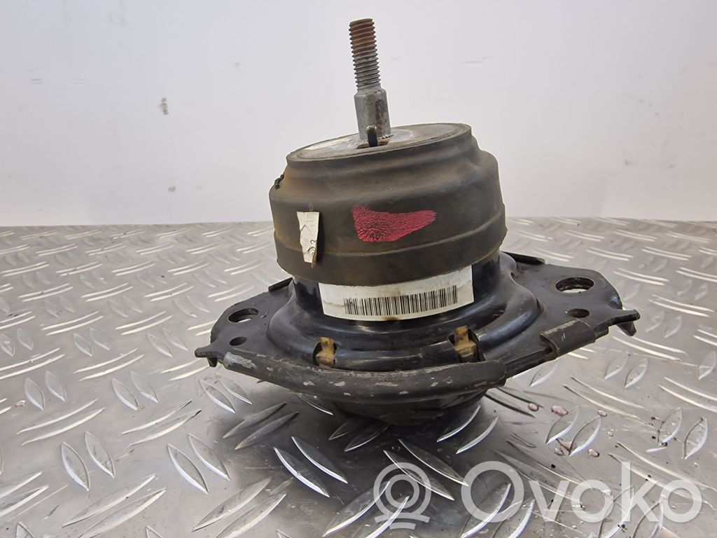 Engine mount bracket   68110951AC,PA35480