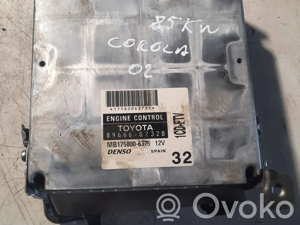 Toyota Corolla E120 E130 Sterownik / Moduł ECU 