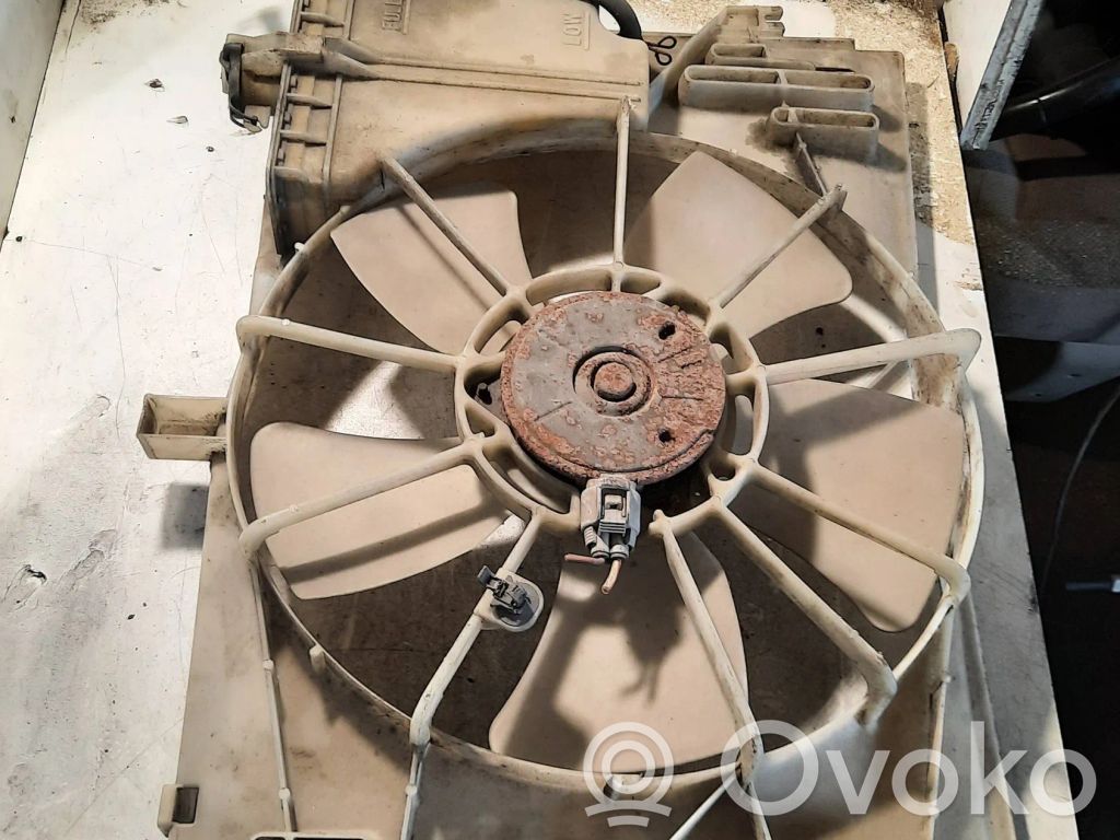 Toyota Yaris Elektrinis radiatorių ventiliatorius 