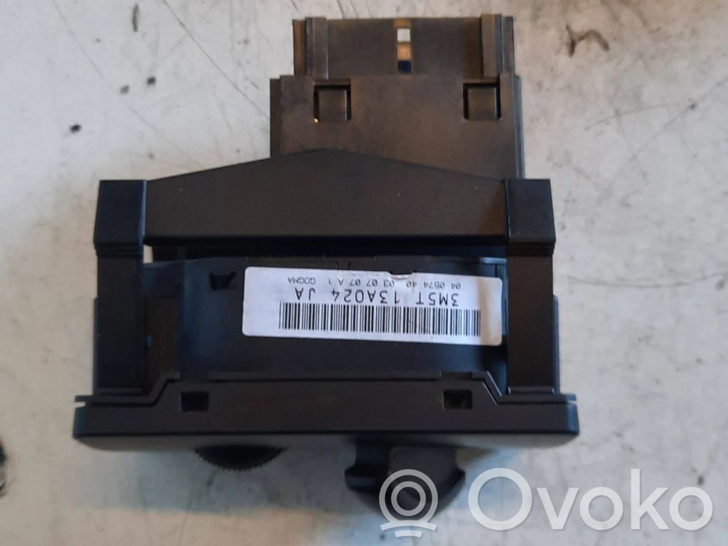 Ford C-MAX I Light switch 