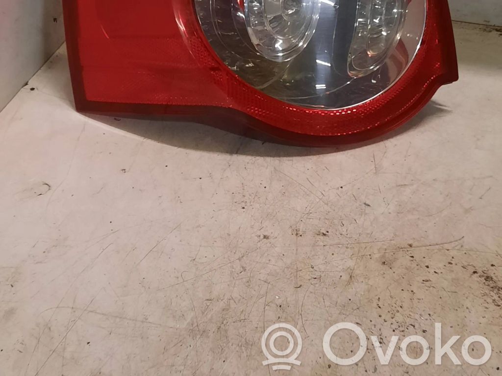 Volkswagen PASSAT B6 Lampa tylna 