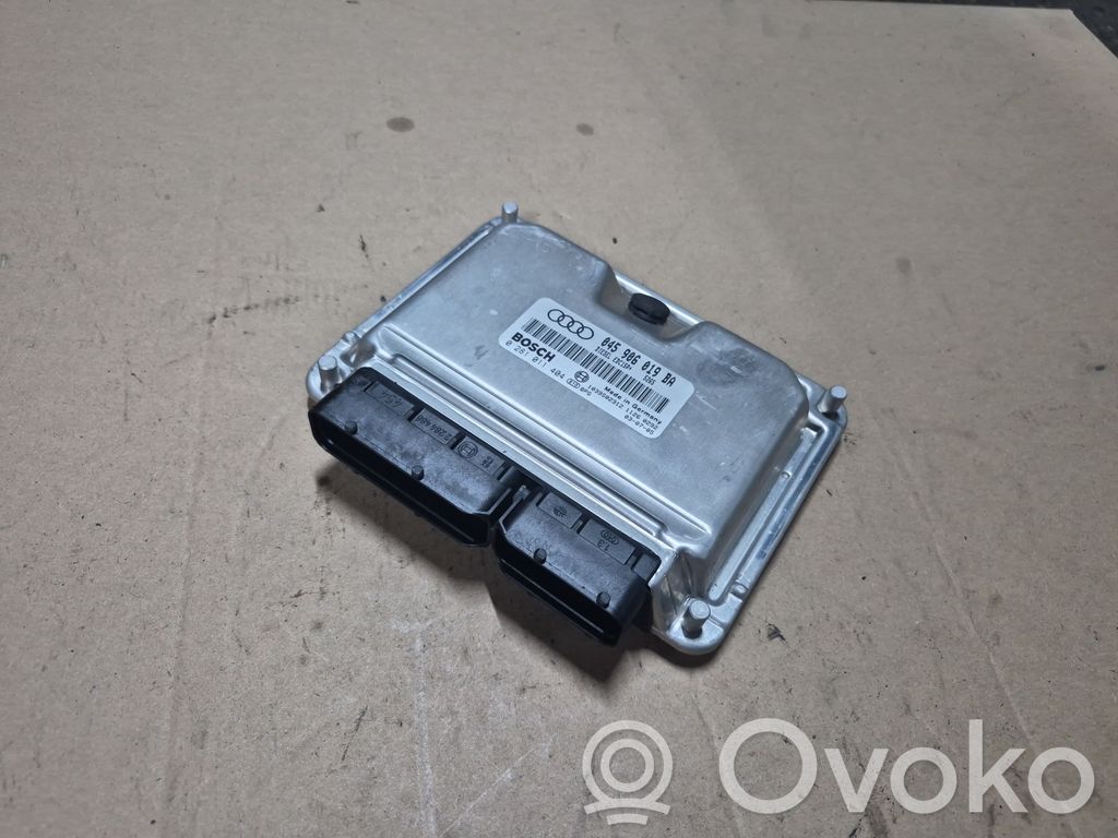Audi A2 Variklio valdymo blokas 