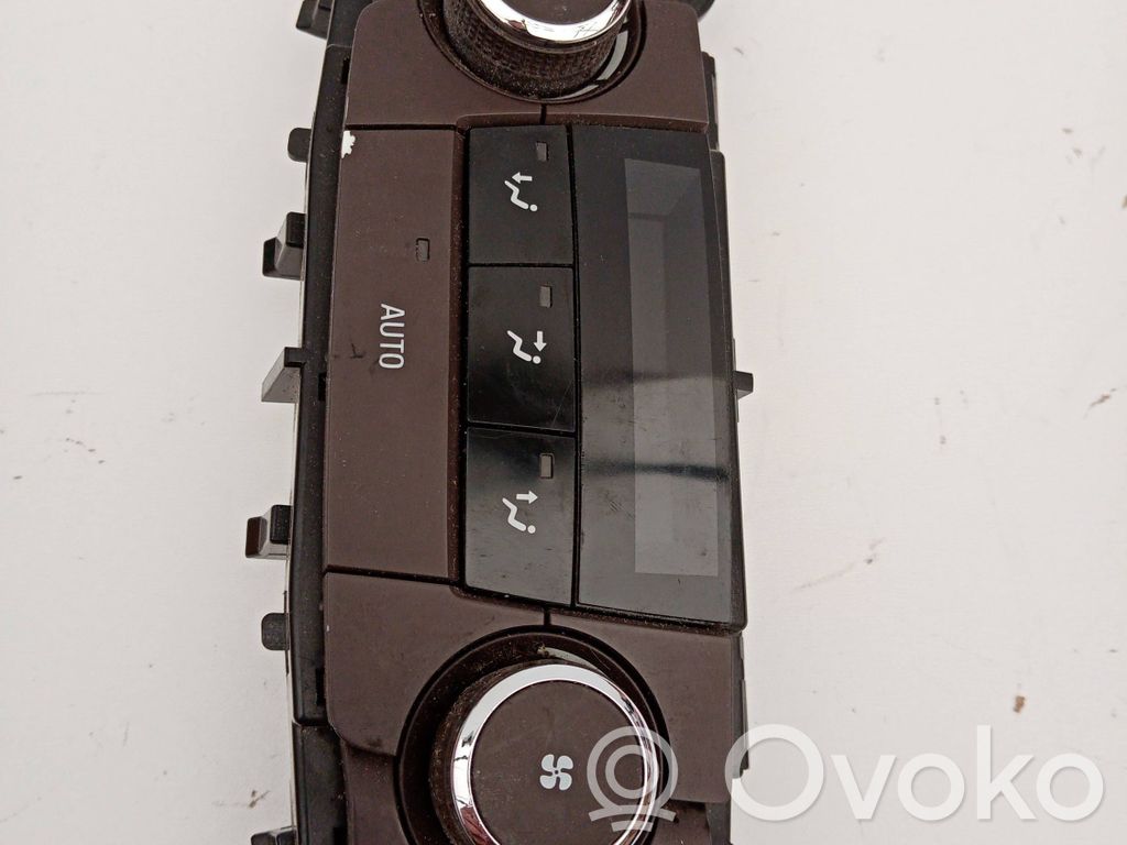 Opel Insignia A Climate control unit 