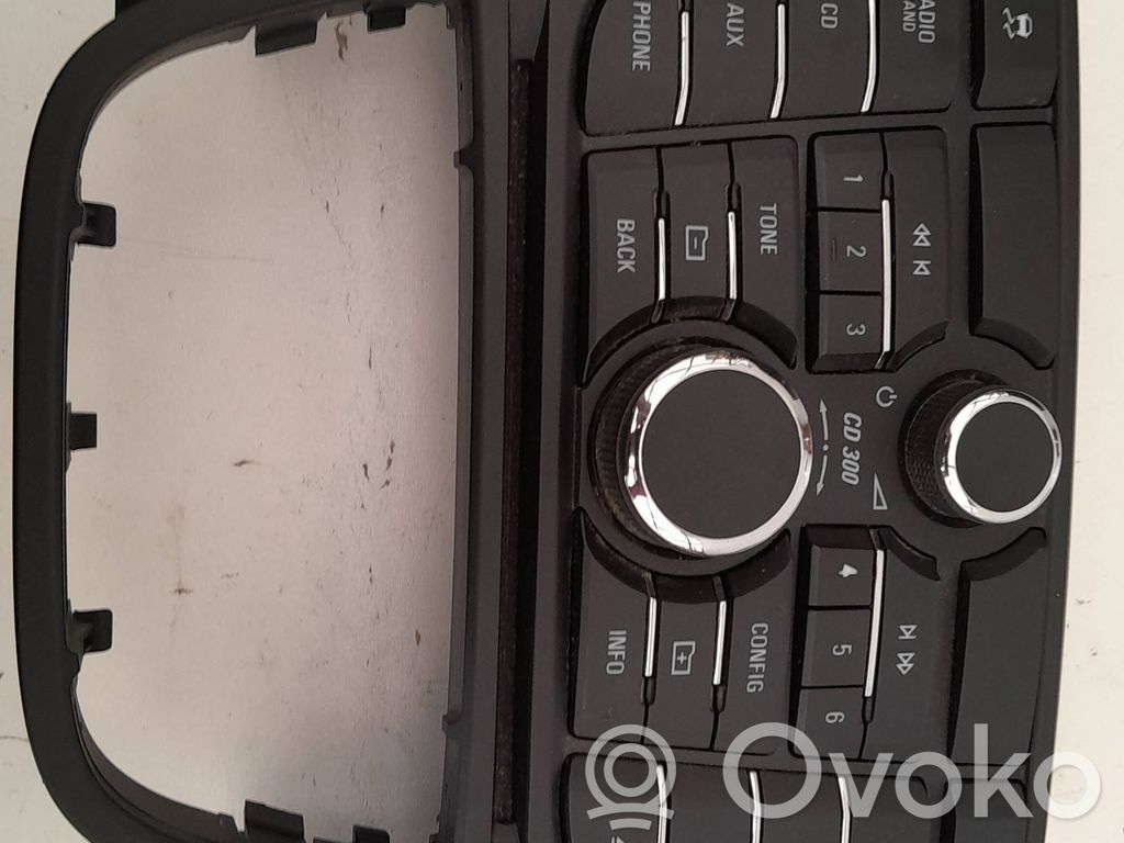Opel Meriva B Radio/CD/DVD/GPS head unit 