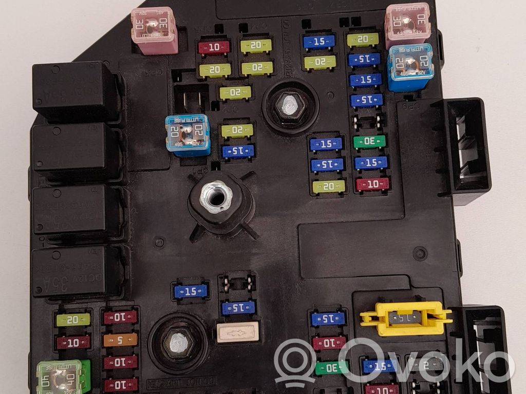 Opel Antara Fuse module 