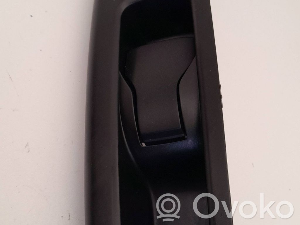 Opel Combo D Interruptor del elevalunas eléctrico 