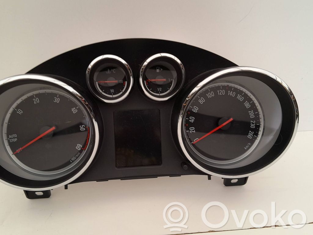 Opel Astra J Speedometer (instrument cluster) 