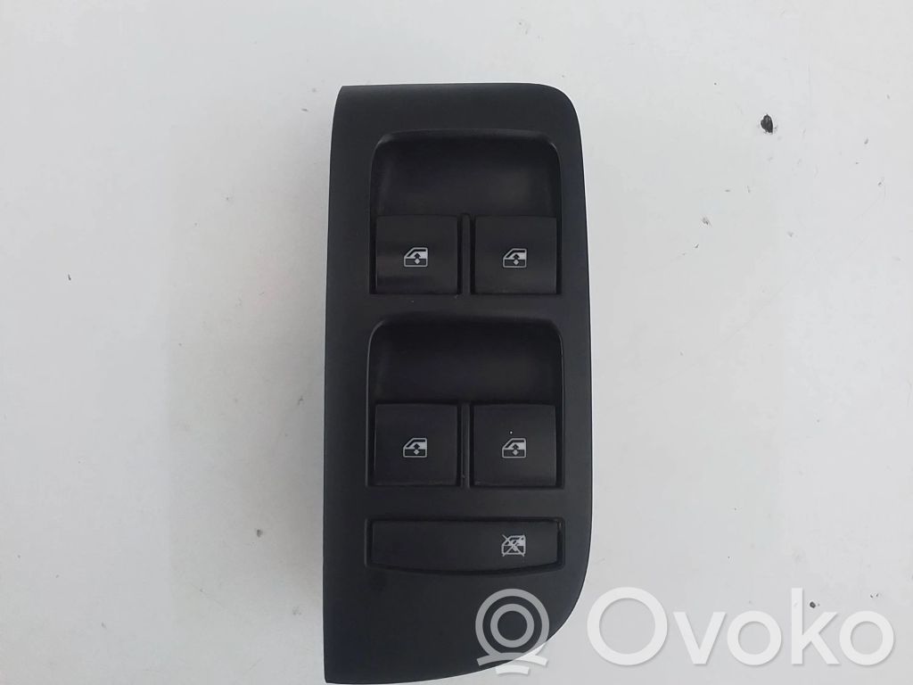 Opel Astra K Electric window control switch 