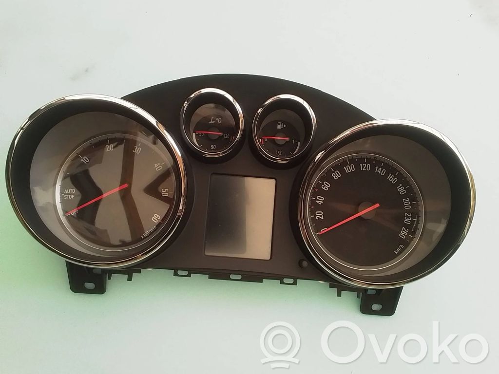 Opel Zafira C Speedometer (instrument cluster) 