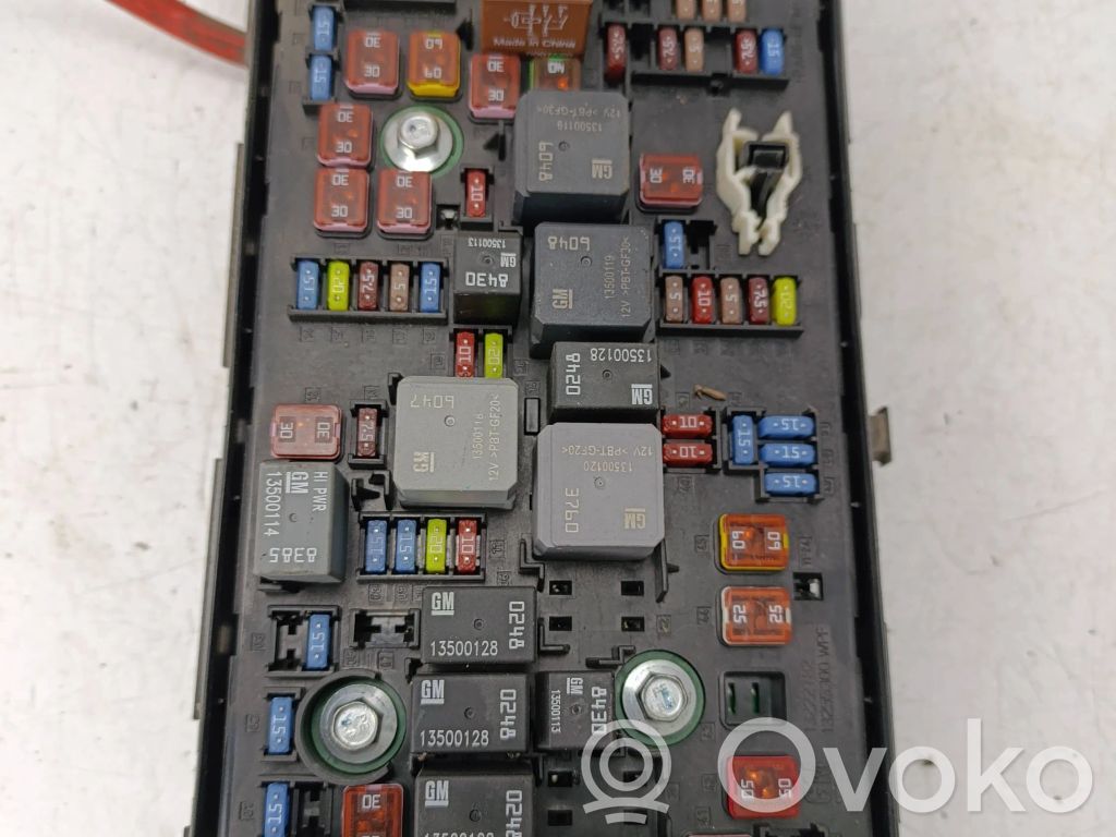 Opel Insignia A Fuse module 