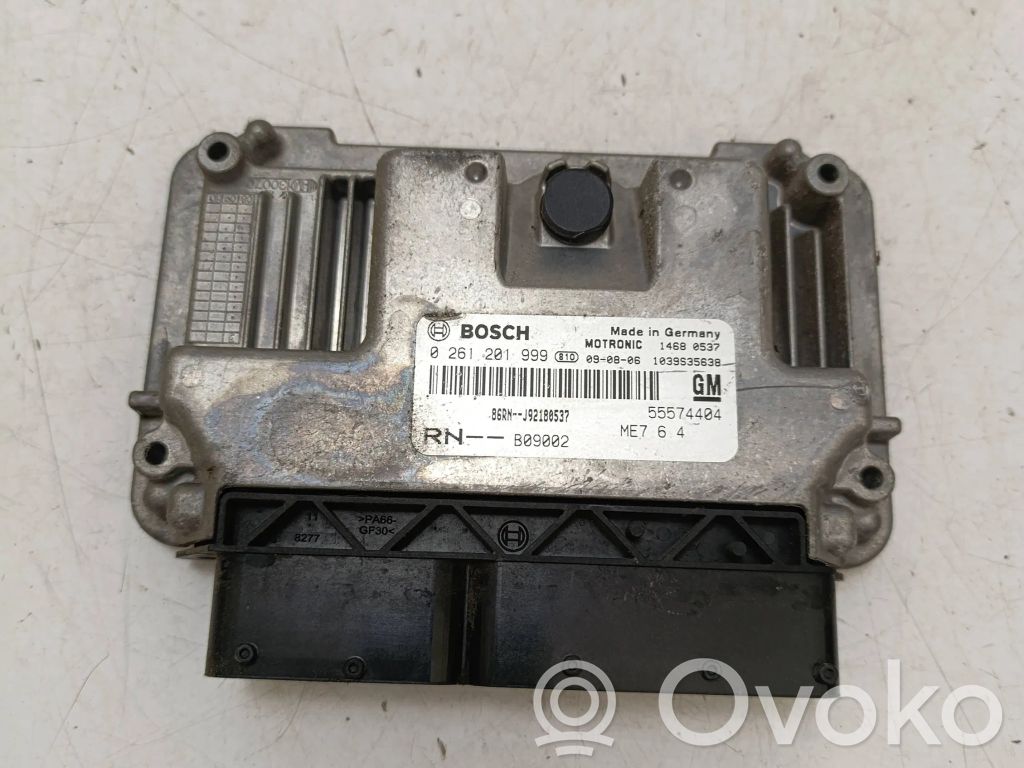 Opel Insignia A Engine control unit/module 