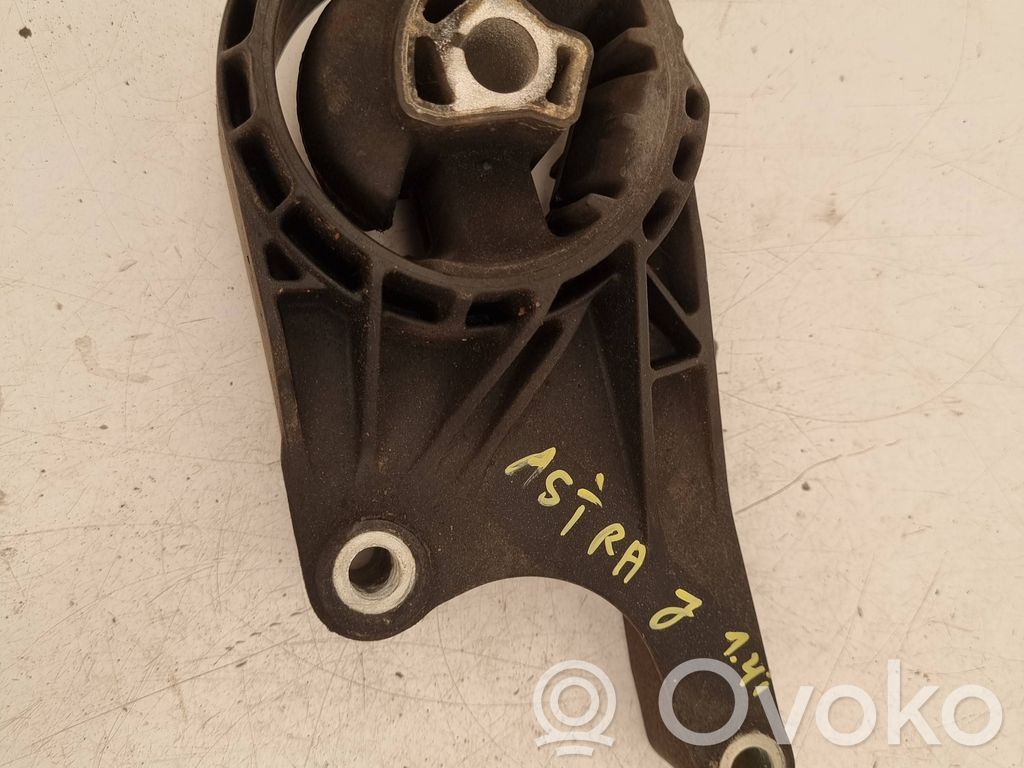 Engine mount bracket   13248600