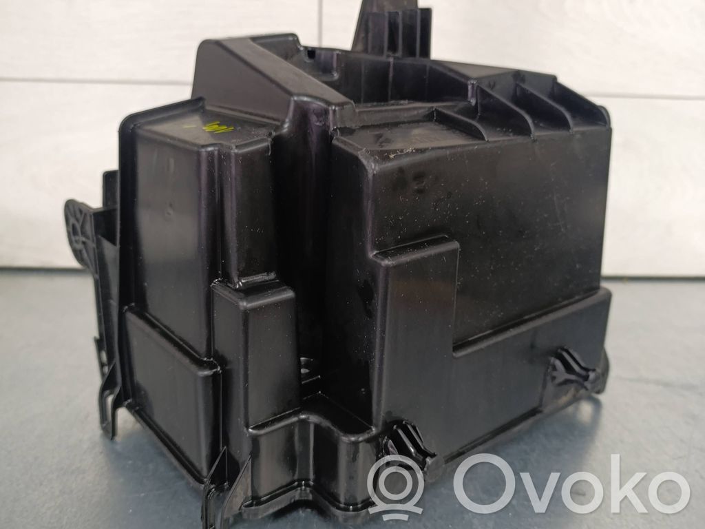 Opel Vivaro Juego de caja de fusibles 