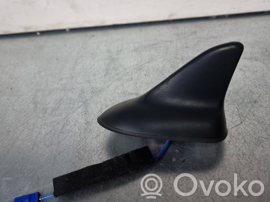 Opel Astra K GPS-pystyantenni 